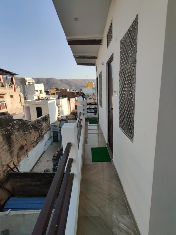 Varah Square Guest House Pushkar Exterior foto